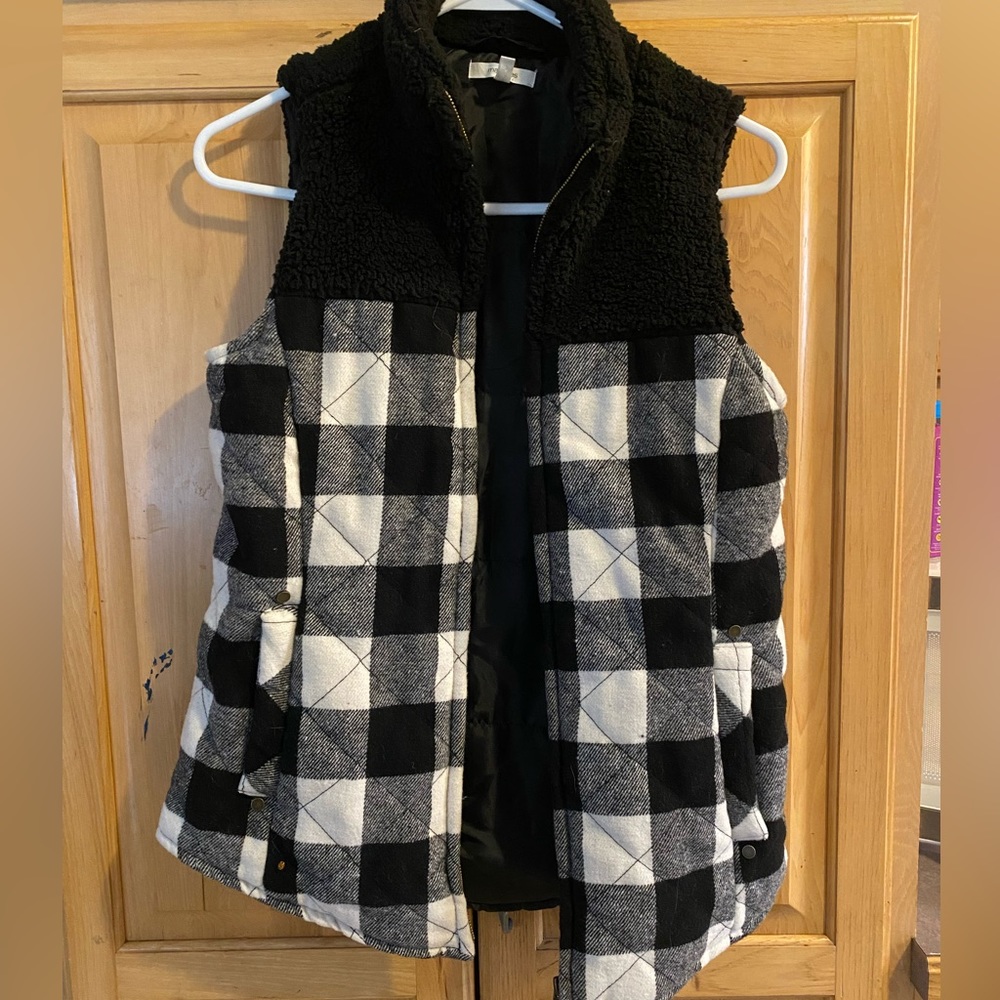 Maurices vest